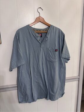 Wrangler Short-Sleeve Henley Pocket Tee in Slate Blue